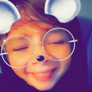 Meet your Posher, Ethan